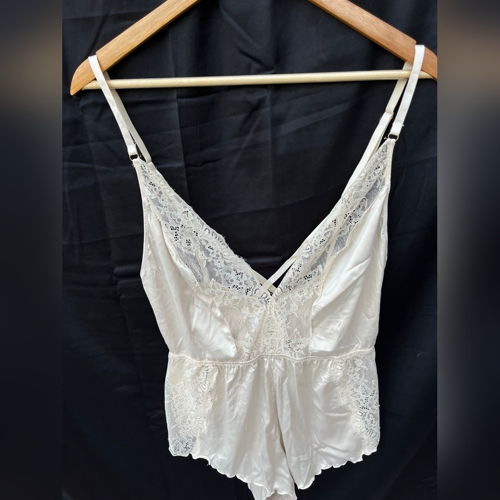 Primark off white satin lace bodysuit - Picture 8 of 8